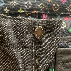 BRAND NEW Authentic Ladies Louis Vuitton Jeans